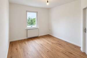 Einziehen und Wohlfühlen: 3-Zimmer-Wohnung mit Balkon und EBK als Option & Stellplatzmöglichkeit! – 39112 Salbke, Magdeburg – Vorschaubild 7