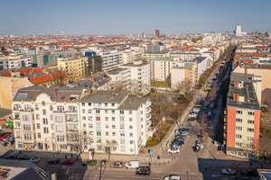 Freie attraktive Wohnung mit Balkon in begehrter Lage von Wilmersdorf – Die vollständige Adresse der Immobilie erhältst du vom Anbieter., 10715 Wilmersdorf, Berlin – Vorschaubild 1