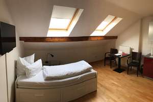 Möblierte Wohnung mit Küche am Elisenbrunnen - *All-Inclusive-Miete* – Wirichsbongardstr. 4, 52062 Kaiserplatz, Aachen – Vorschaubild 1
