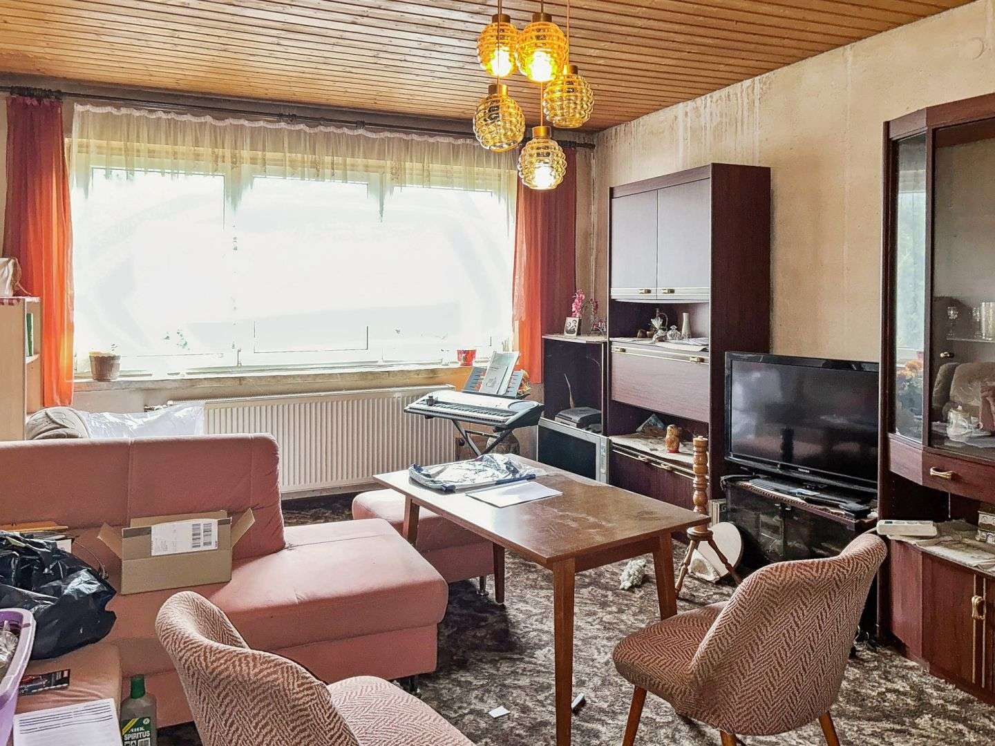 Immobilie in Schkopau - Einfamilienhaus mit großem Grundstück und viel Gestaltungsspielraum in Ermlitz-Schkopau - Bild 1