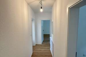 Moderne 4-Zimmer-Wohnung mit Terrasse & Garten - umfassend saniert in ruhiger Lage – 50129 Bergheim – Vorschaubild 2