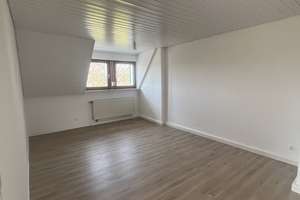 Geräumige 4,5-Zimmer Doppelhaushälfte in Stuttgart-Mühlhausen mit großzügigem Wohlfühlgarten – Die vollständige Adresse der Immobilie erhältst du vom Anbieter., 70378 Mühlhausen (Ortsteil), Stuttgart – Vorschaubild 13