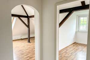 Romantischer Altbau über den Dächern Bochums - 2,5 Zimmer mitten in der Stadt! – Antoniusstraße 12, 44793 Kruppwerke, Bochum – Vorschaubild 4