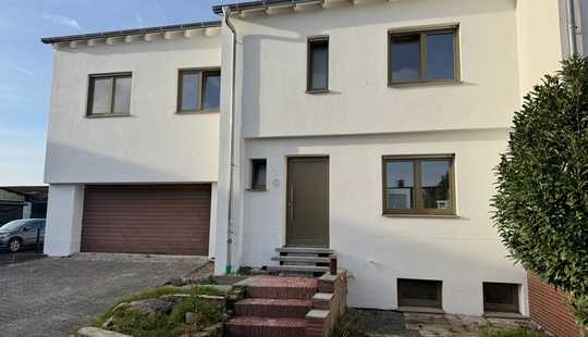 Bild von Provisionsfreies Reiheneckhaus mit Neubaukomfort in Sulzbach (Taunus)