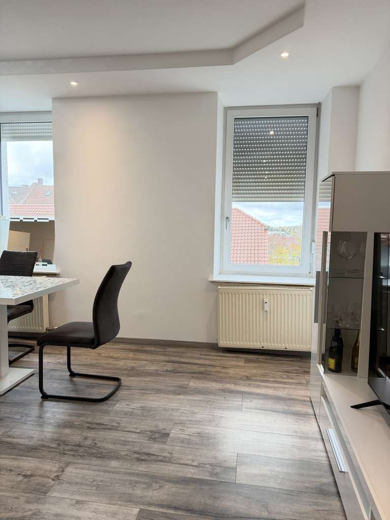 Immobilie in Pirmasens - Renovierte 2 Zimmer Wohnung mit Kochnische, Badezimmer und Abstellraum - Bild 3