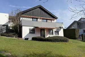 Gepflegtes 5-Zimmer Einfamilienhaus mit Garage in Haiterbach – Rötestraße 21, 72221 Haiterbach – Vorschaubild 2