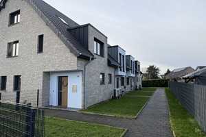 Freundliches 5-Zimmer-Reihenhaus mit luxuriöser Innenausstattung in Willich – Karl-Kox-Straße 9a, 47877 Viersen (Kreis) – Vorschaubild 4