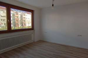 Liebevoll 2023 renovierte Doppelhaushälfte – Die vollständige Adresse der Immobilie erhältst du vom Anbieter., 70565 Fasanenhof, Stuttgart – Vorschaubild 17