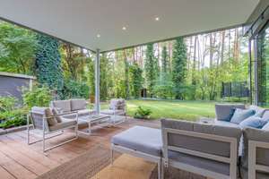 Top ausgestattete Bauhaus-Villa in bezaubernder Wald- und Seenlandschaft – Pool, PV, Kamin, SIEMATIC – Die vollständige Adresse der Immobilie erhältst du vom Anbieter., 14476 Groß Glienicke, Potsdam – Vorschaubild 9
