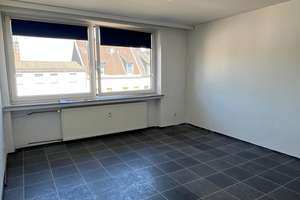 Helle 2- Zimmer Wohnung mit Balkon! – Sternbuschweg 63, 47057 Neudorf-Nord, Duisburg – Vorschaubild 3