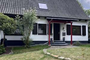 Einfamilienhaus mit Garten
