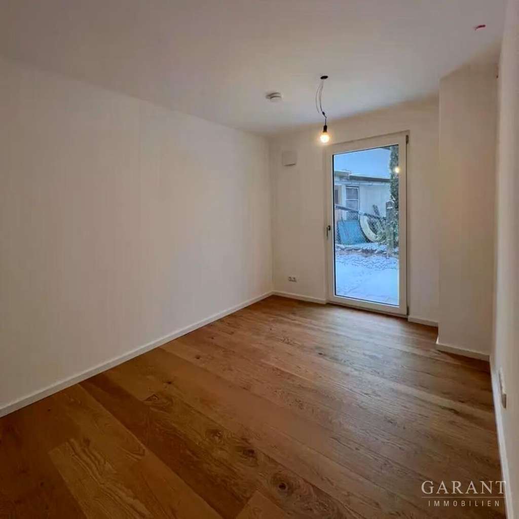 Immobilie in Bad Endorf - Hochwertige 3 Zimmer-Erdgeschoss-Wohnung mit Terrasse & Garten - Bild 3