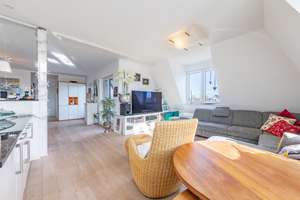 Modernes Refugium mit Weitblick: Exklusives Wohnerlebnis im Dachgeschoss! – Die vollständige Adresse der Immobilie erhältst du vom Anbieter., 26135 Drielaker Moor, Oldenburg (Oldenburg) – Vorschaubild 4