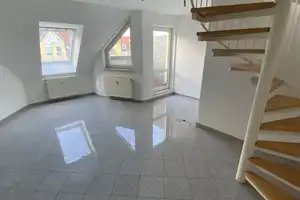 Exklusive, gepflegte 2-Zimmer-Maisonette-Wohnung mit Balkon und EBK in Fürth – Herrnstraße 87, 90763 Fürth – Vorschaubild 1