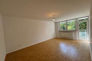 Schöne 3-Zimmer-Wohnung in zentraler Lage von Neuperlach – Karl-Marx-Ring 120, 81737 Neuperlach, München – Vorschaubild 2