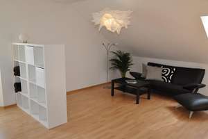 Geschmackvoll  möblierte und sehr ruhige 2-Zimmer Wohnung in Augsburg Göggingen VON PRIVAT