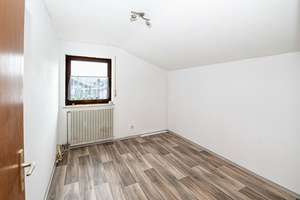 Zweifamilienhaus in ruhiger Sackgasse – flexibel nutzbar & viel Potenzial – Die vollständige Adresse der Immobilie erhältst du vom Anbieter., 93474 Arrach – Vorschaubild 29
