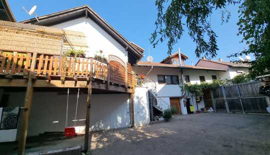 Bild von Ehemaliger Bauernhof mit 4 gut vermieteten Wohneinheiten und einer Halle in Welgesheim zu verkaufen