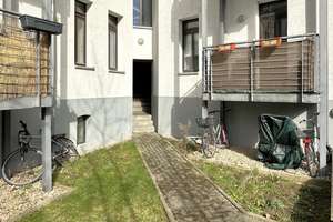+ Frisch Renovierte und helle 2-Raum-Wohnung mit Balkon, Tageslichtbad, Einbauküche in Gohlis-Süd + – Georg-Schumann-Straße 149, 4155 Gohlis-Süd, Leipzig – Vorschaubild 4