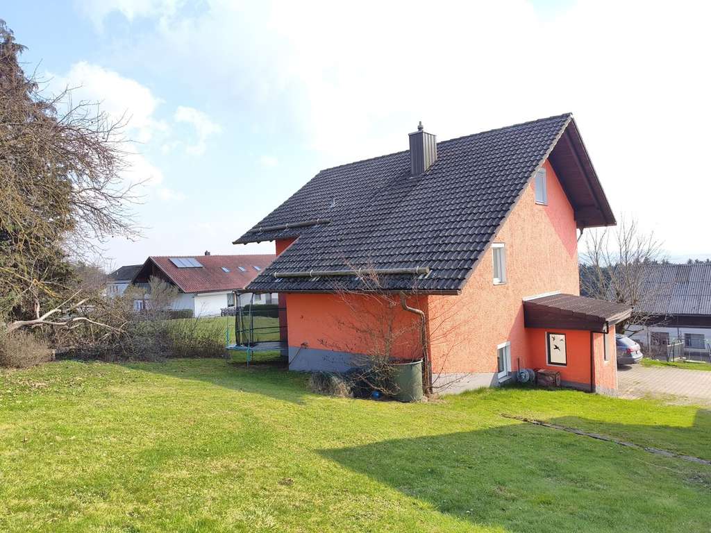 Immobilie in Auerbach - Auerbach/Engolling: Einfamilienhaus in ruhiger Wohnlage mit herrlichem Ausblick - Bild 3