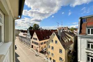 Exklusiv sanierte Altbauwohnung mit 140 m² - Stilvolles Wohnen nahe dem Augsburger Dom – Die vollständige Adresse der Immobilie erhältst du vom Anbieter., 86152 Georgs- und Kreuzviertel, Augsburg – Vorschaubild 8