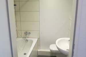 helle lichtdurchflutete 2 - Zimmer Wohnung - WG geeignet – Die vollständige Adresse der Immobilie erhältst du vom Anbieter., 30169 Calenberger Neustadt, Hannover – Vorschaubild 3