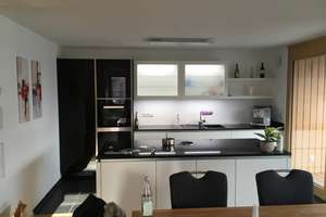  Hochwertige 3-Zimmer-Wohnung mit Einbauküche, Garage & Außenstellplatz in Hechingen Stetten – 72379 Hechingen – Vorschaubild 3