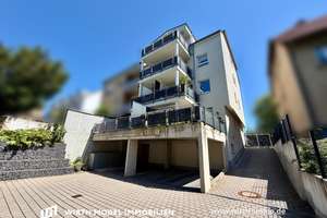 Hochwertige Drei-Zimmer-Wohnung mit großem Balkon und Carport in zentraler Lage | Aufzug vorhanden – Die vollständige Adresse der Immobilie erhältst du vom Anbieter., 97421 Innenstadt, Schweinfurt – Vorschaubild 2