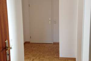 NECKARBLICK: Großzügige 3-Zi Wohnung, Balkon, Gartenanteil,  in Bestlage von  Ziegelhausen – Die vollständige Adresse der Immobilie erhältst du vom Anbieter., 69118 Ziegelhausen, Heidelberg – Vorschaubild 13