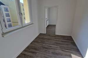 Frisch renoviert - komfortable City Wohnung mit Balkon - Leben im Domviertel! – Einsteinstr. 13, 39104 Altstadt, Magdeburg – Vorschaubild 2