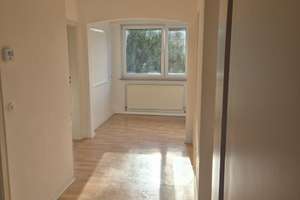 Zentral, ruhig, lichtdurchflutet: 3,5-Zimmer-Wohnung in Heilbronn, Garage, Keller, Nähe Pfühlpark – Schubartstraße 25, 74076 Heilbronn, Heilbronn – Vorschaubild 15