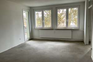 Geräumige 3-Zimmerwohnungmit großem Balkon zu vermieten.