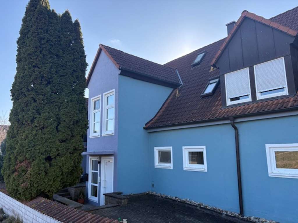 Immobilie in Wiesentheid - Mehrgenerationenanwesen mit 2 Wohnhäusern auf großzügigen Grundstück - Bild 1