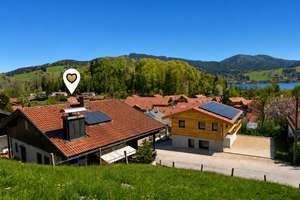 Ruhe. Sonne. Schliersee. Ein Haus mit Zukunftspotential – Die vollständige Adresse der Immobilie erhältst du vom Anbieter., 83727 Schliersee – Vorschaubild 1