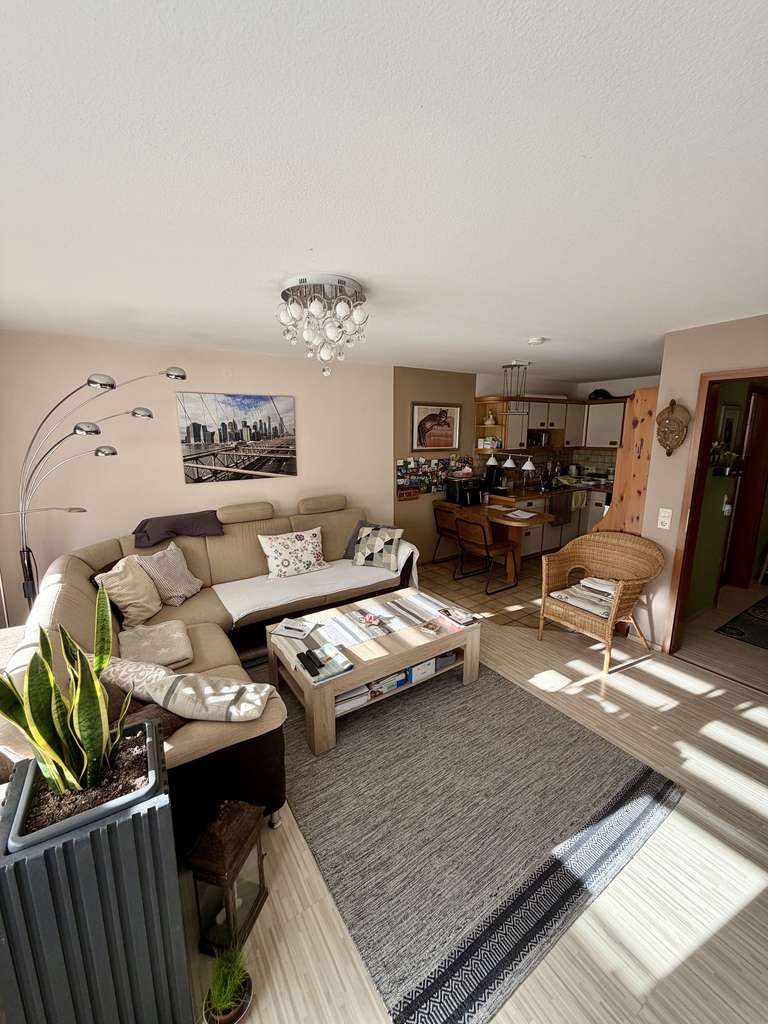 Immobilie in Schlaitdorf - Gepflegte 2-Zimmer Wohnung - mit Südterrasse und neuer Heizung - Bild 2