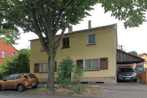 Gartenliebhaber aufgepasst! Familienfreundliches Zweifamilienhaus mit Modernisierungsbedarf  – Die vollständige Adresse der Immobilie erhältst du vom Anbieter., 45355 Borbeck-Mitte, Essen – Vorschaubild 1