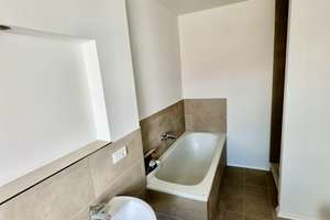 Stilvolle Maisonette über drei Etagen mit Terrasse in der historischen Altstadt Kitzingen – Herrnstraße 13, 97318 Kitzingen – Vorschaubild 2