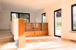 MODERNISIERTER FAMILIENTRAUM IN TOP-LAGE AM LANGENER STEINBERG – Wohnen, Arbeiten und vieles mehr – Die vollständige Adresse der Immobilie erhältst du vom Anbieter., 63225 Langen (Hessen) – Vorschaubild 8