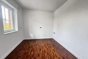 Zuhause mit Charakter: außergewöhnlicher Grundriss, warme Atmosphäre & Balkon zum grünen Innenhof – Die vollständige Adresse der Immobilie erhältst du vom Anbieter., 10969 Kreuzberg, Berlin – Vorschaubild 3