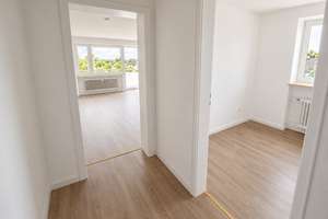 Renovierte 2-Zimmer-Wohnung mit großem Balkon & Aufzug in München-Trudering – sofort bezugsfrei – Wasserburger Landstraße 211, 81827 Waldtrudering, München – Vorschaubild 5