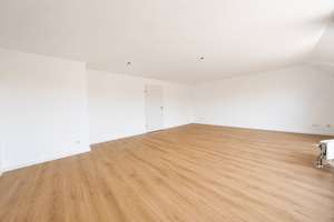 Wohnen auf zwei Ebenen! Helle Maisonettewohnung mit Balkon und Garage in Köln-Mengenich – 50829 Bocklemünd/Mengenich, Köln – Vorschaubild 14