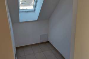 3-Zimmer-Dachgeschosswohnung mit Balkon u. EBK in 90441, Nürnberg – Die vollständige Adresse der Immobilie erhältst du vom Anbieter., 90441 Werderau, Nürnberg – Vorschaubild 14