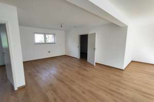 ALTERNATIVE ZUR WOHNUNG: Fast NEUWERTIGE DHH mit 153m² Wohnfläche+Terrasse+Stellplatz / Weinsbach – Die vollständige Adresse der Immobilie erhältst du vom Anbieter., 74613 Öhringen – Vorschaubild 7