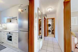 Außergewöhnlich gepflegte 2-Zimmer-Wohnung mit Südost-Balkon und TG-Platz in Perlach-Süd – Die vollständige Adresse der Immobilie erhältst du vom Anbieter., 81739 Altperlach, München – Vorschaubild 2