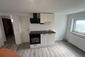 1- Zimmer Wohnung in Frankfurt Hausen mit Bad und neuer Küche – 60488 Hausen, Frankfurt am Main – Vorschaubild 4