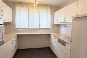8. Etage über Reutlingen – 4-Zimmer-Wohnung mit zwei Balkonen! – Die vollständige Adresse der Immobilie erhältst du vom Anbieter., 72760 Sondelfingen, Reutlingen – Vorschaubild 6