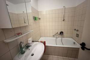Gemütliche 2-Zimmerwohnung mit großem Balkon in 41236 Mönchengladbach-Rheydt – Die vollständige Adresse der Immobilie erhältst du vom Anbieter., 41236 Rheydt, Mönchengladbach – Vorschaubild 6