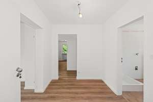 Gemeinsam wohnen, getrennt leben - Modernes Zweifamilienhaus mit Doppelgarage und Garten – Die vollständige Adresse der Immobilie erhältst du vom Anbieter., 90482 Laufamholz, Nürnberg – Vorschaubild 7