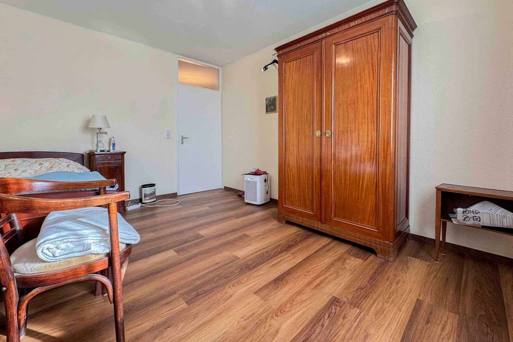 Immobilie in Pyrbaum - Wohnen auf einer Ebene – gepflegtes EFH mit Garten & sofort bezugsfrei! - Bild 4