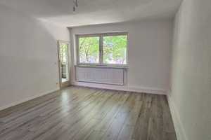 Sehr schöne komplett sanierte 3 Zimmer Wohnung mit Balkon in Gelsenkirchen zu vermieten – Grimmstraße 22, 45883 Gelsenkirchen – Vorschaubild 2